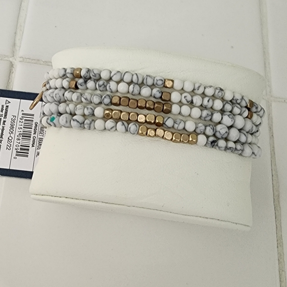 Stretch Beaded Bracelet - Picture 2 of 2